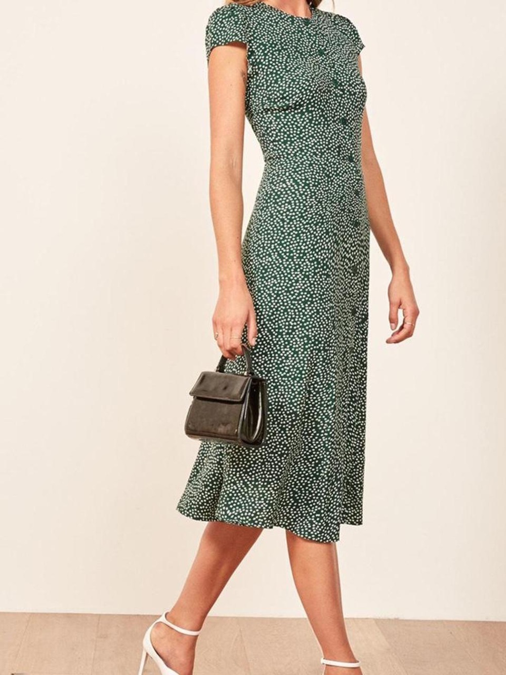 Reformation Fauna Dress in Green Floral Print – Size 6